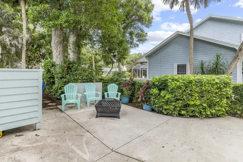 129 38th Court Vero Beach FL 32968