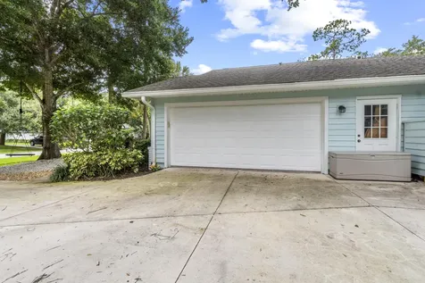 129 38th Court Vero Beach FL 32968