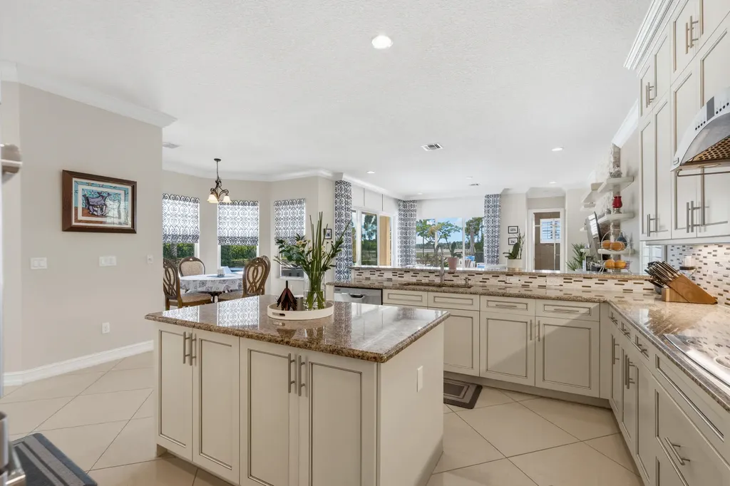 7727 Maywood Crest Drive Palm Beach Gardens FL 33412
