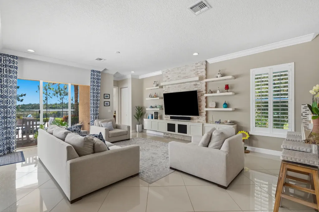 7727 Maywood Crest Drive Palm Beach Gardens FL 33412