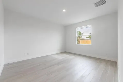 5303 Sunset Boulevard Fort Pierce FL 34982