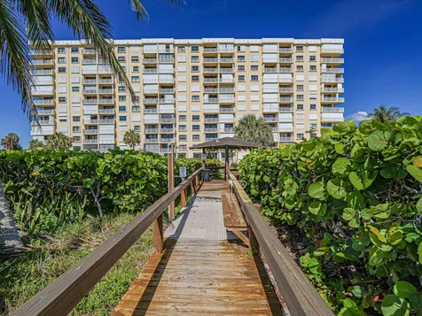 3200 N Highway A1a Hutchinson Island FL 34949