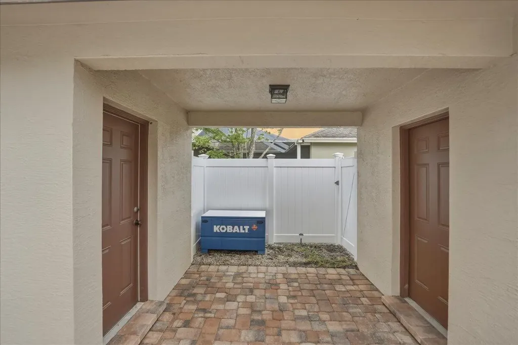 2583 SE Ruskin Drive Port St Lucie FL 34952