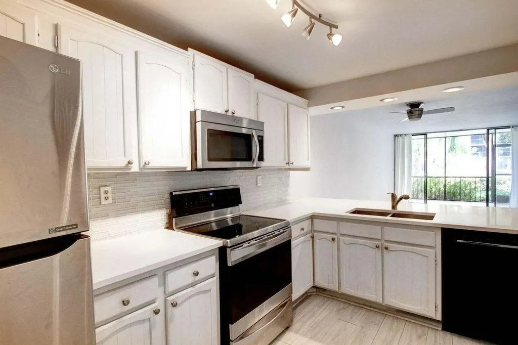 11 Royal Palm Way Boca Raton FL 33432