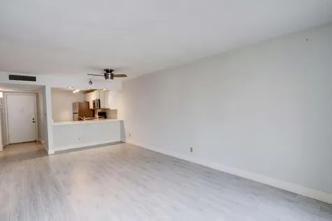 11 Royal Palm Way Boca Raton FL 33432