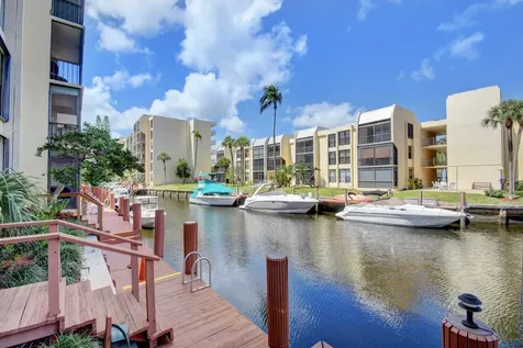 11 Royal Palm Way Boca Raton FL 33432