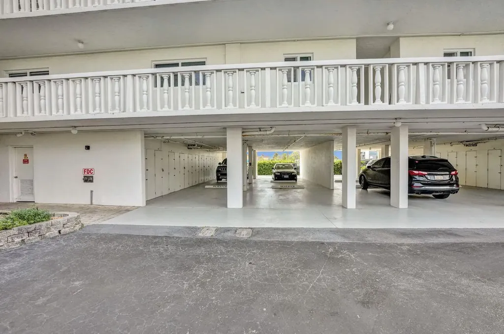 301 Lake Shore Drive Lake Park FL 33403