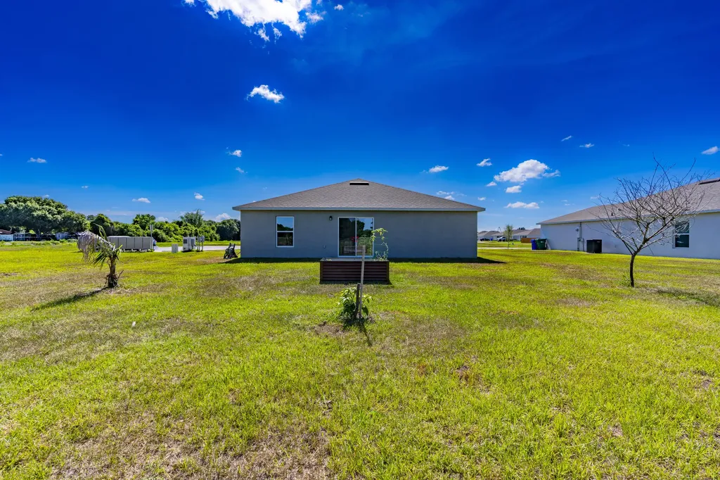1305 NW 7th Avenue Okeechobee FL 34972