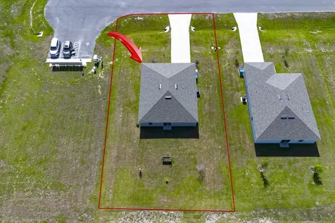 1305 NW 7th Avenue Okeechobee FL 34972