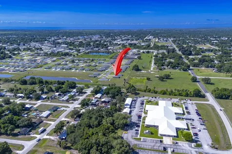 1305 NW 7th Avenue Okeechobee FL 34972