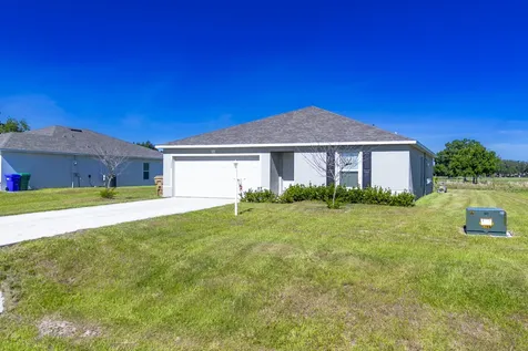 1305 NW 7th Avenue Okeechobee FL 34972