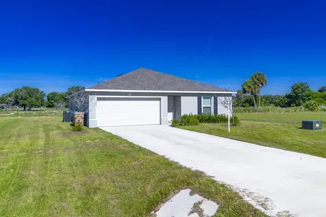 1305 NW 7th Avenue Okeechobee FL 34972