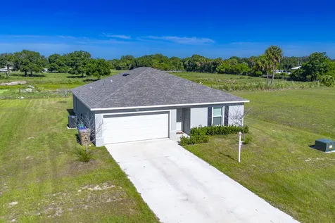 1305 NW 7th Avenue Okeechobee FL 34972