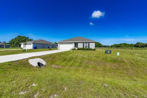 1305 NW 7th Avenue Okeechobee FL 34972