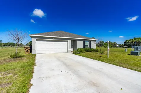 1305 NW 7th Avenue Okeechobee FL 34972