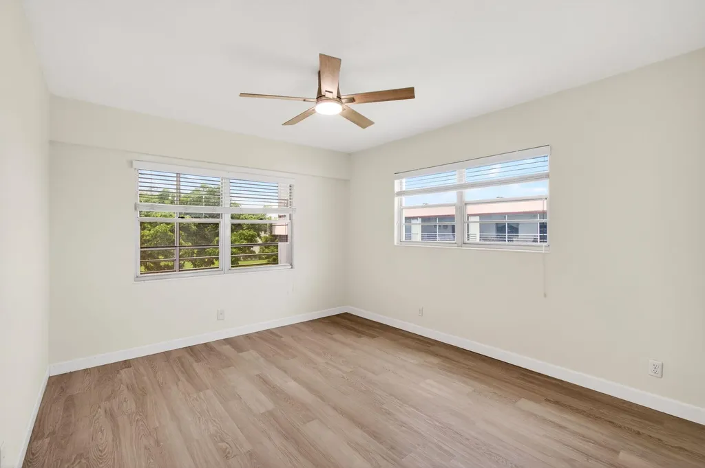 374 Brighton I Boca Raton FL 33434