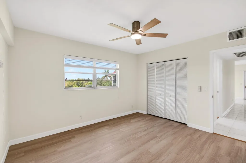 374 Brighton Boca Raton FL 33434