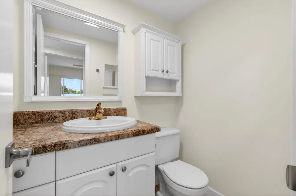 374 Brighton Boca Raton FL 33434