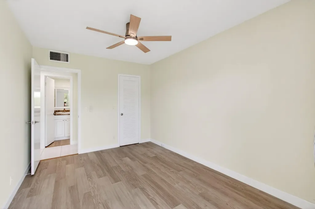 374 Brighton I Boca Raton FL 33434