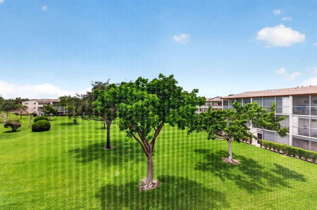 374 Brighton Boca Raton FL 33434