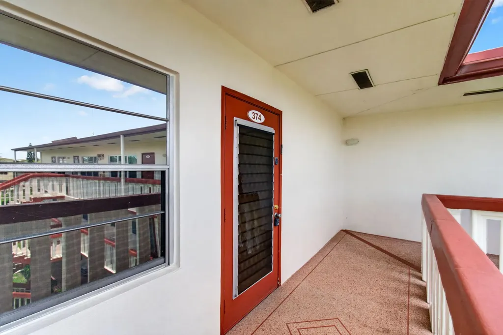374 Brighton Boca Raton FL 33434