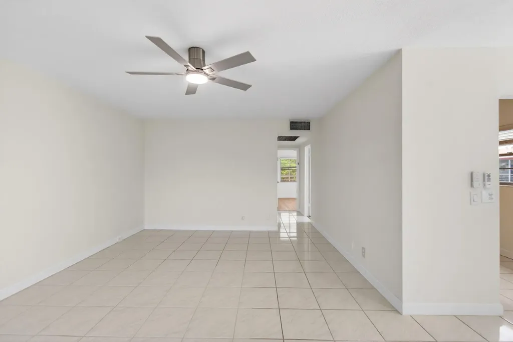 374 Brighton Boca Raton FL 33434