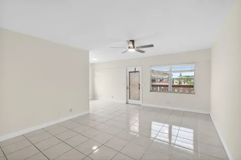 374 Brighton Boca Raton FL 33434