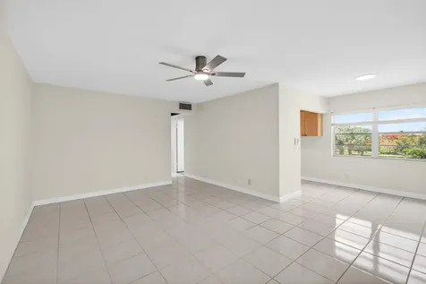 374 Brighton Boca Raton FL 33434