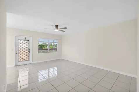 374 Brighton I Boca Raton FL 33434