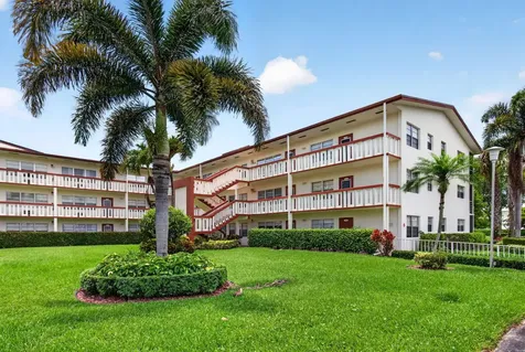 374 Brighton I Boca Raton FL 33434