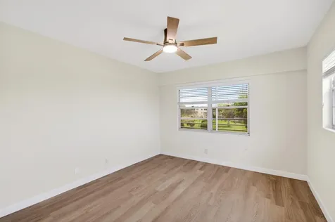 374 Brighton Boca Raton FL 33434