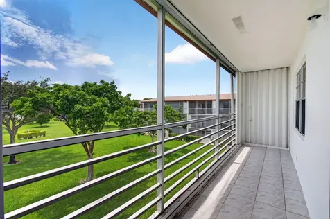 374 Brighton Boca Raton FL 33434