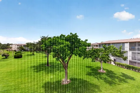 374 Brighton I Boca Raton FL 33434