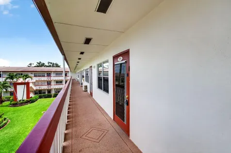 374 Brighton Boca Raton FL 33434