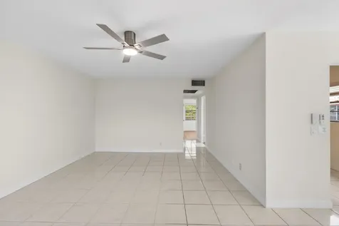 374 Brighton I Boca Raton FL 33434