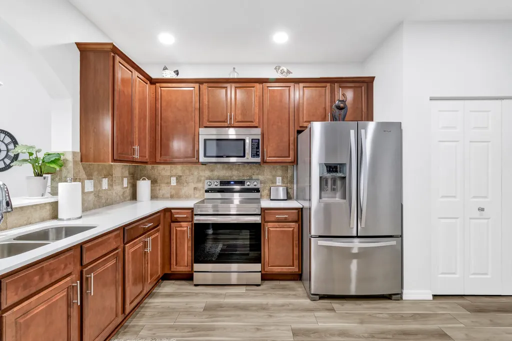 6375 Oxford Vero Beach FL 32966