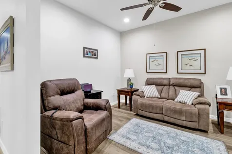 6375 Oxford Vero Beach FL 32966