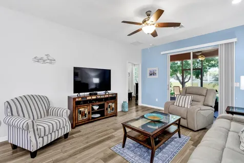6375 Oxford Vero Beach FL 32966