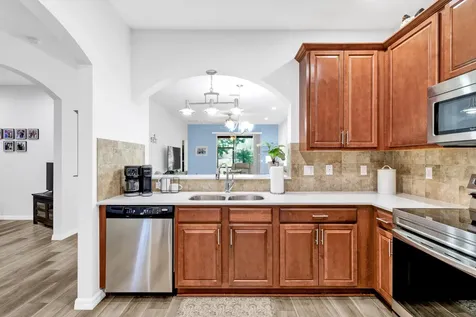 6375 Oxford Vero Beach FL 32966