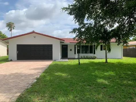 4005 NW 76th Avenue Coral Springs FL 33065