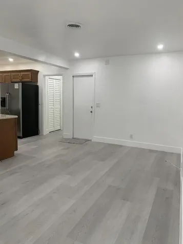 4005 NW 76th Avenue Coral Springs FL 33065