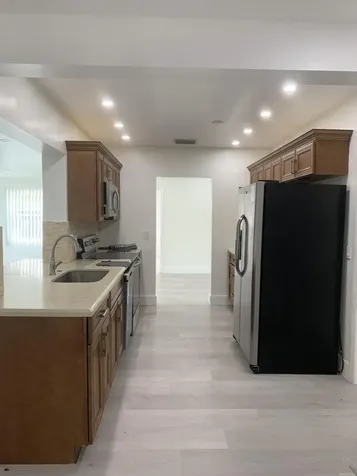 4005 NW 76th Avenue Coral Springs FL 33065