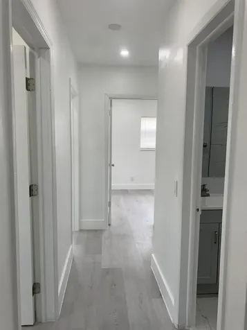4005 NW 76th Avenue Coral Springs FL 33065