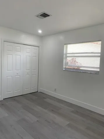 4005 NW 76th Avenue Coral Springs FL 33065
