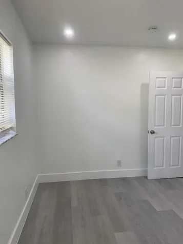 4005 NW 76th Avenue Coral Springs FL 33065