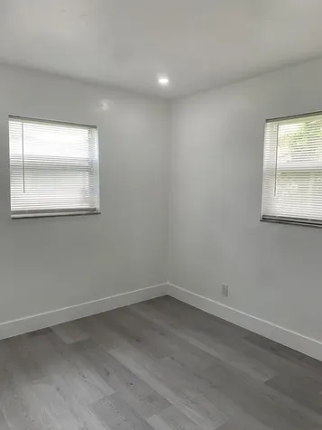 4005 NW 76th Avenue Coral Springs FL 33065