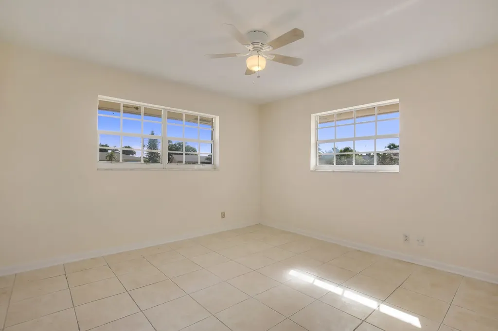 533 W Jasmine Drive Lake Park FL 33403