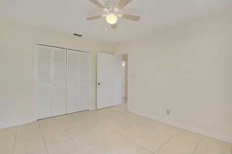 533 W Jasmine Drive Lake Park FL 33403