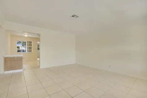 533 W Jasmine Drive Lake Park FL 33403