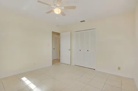 533 W Jasmine Drive Lake Park FL 33403